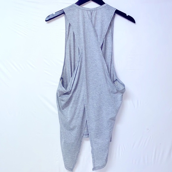 Rehab grey tank - Picture 3 of 5